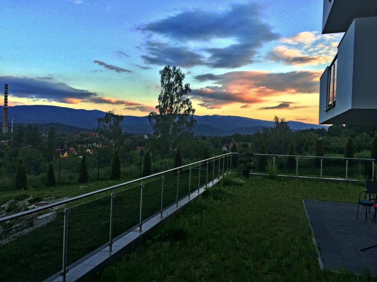 Appartement Apartament Happy View à Jelenia Góra Extérieur photo